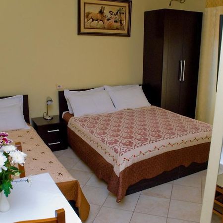 Hotel 4 Stinet Vlorë 외부 사진
