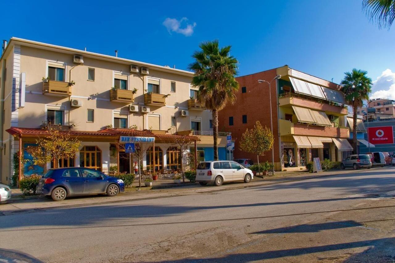 Hotel 4 Stinet Vlorë 외부 사진