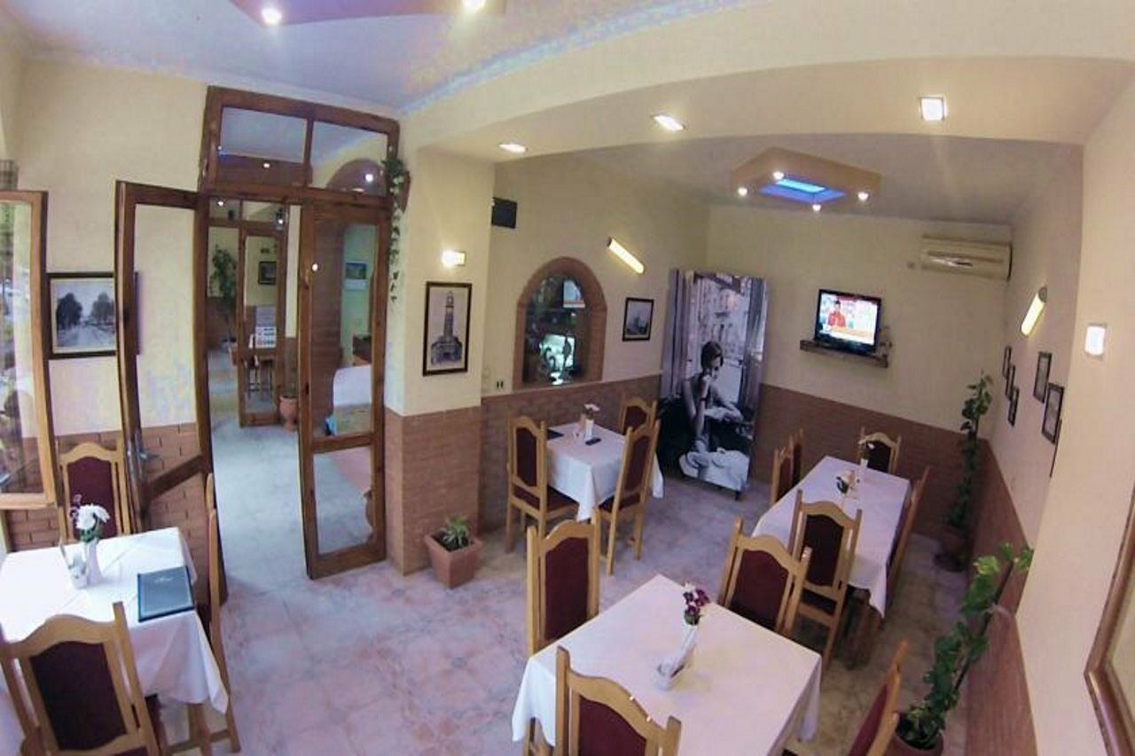Hotel 4 Stinet Vlorë 외부 사진