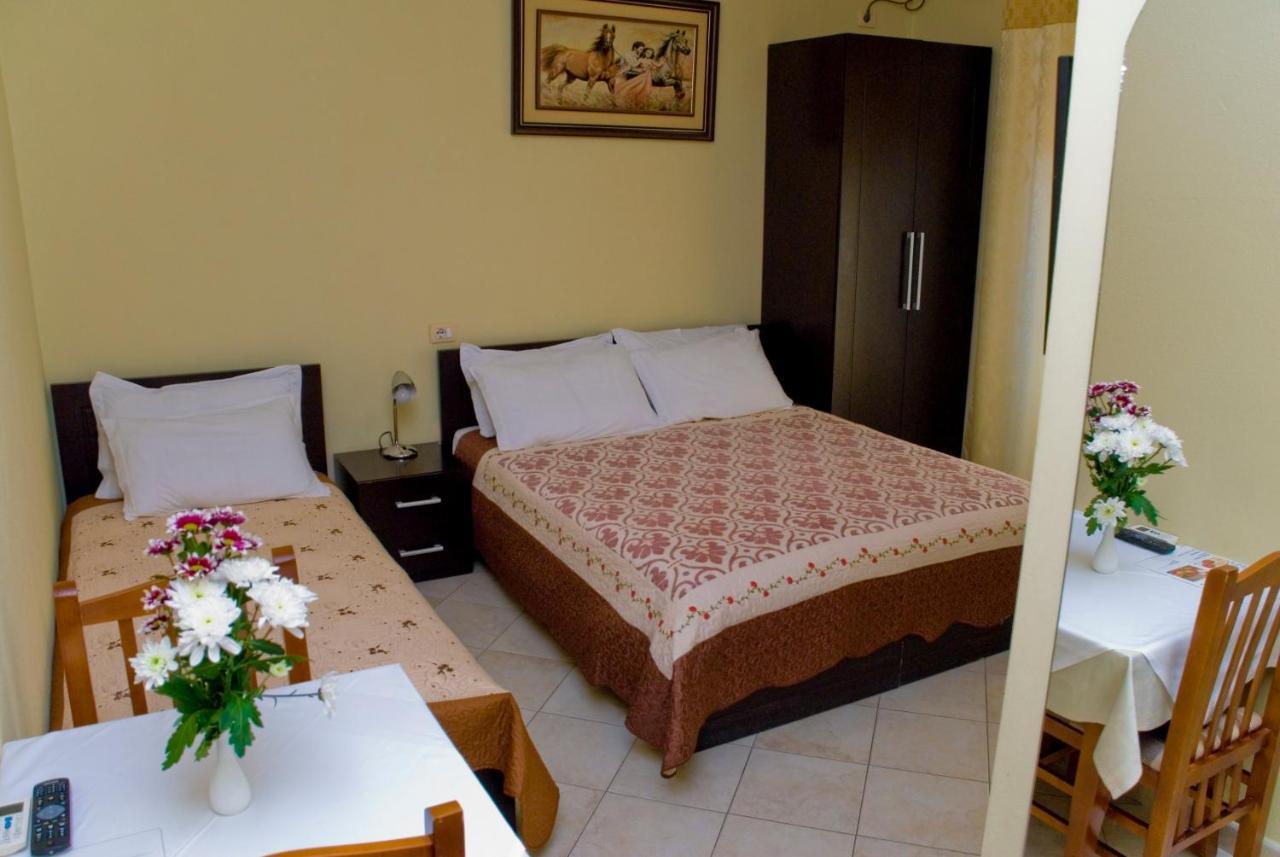 Hotel 4 Stinet Vlorë 외부 사진