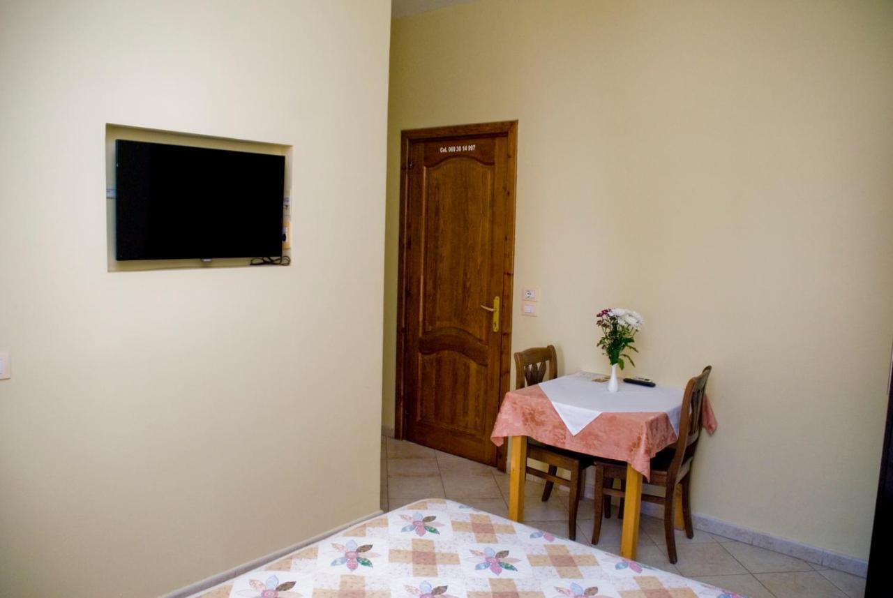 Hotel 4 Stinet Vlorë 외부 사진